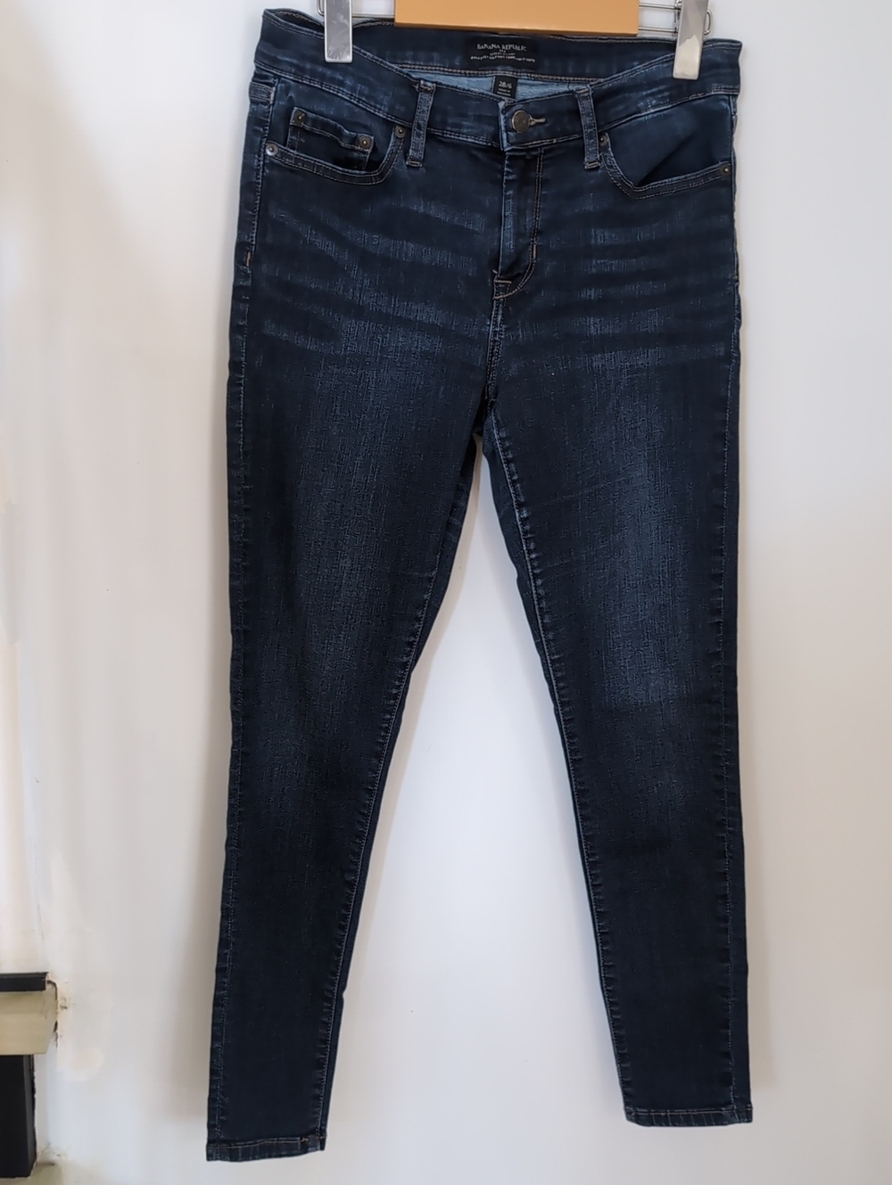 BANANA REPUBLIC | Women's Dark Indigo Stretchy Sculpting Skinny Jeans